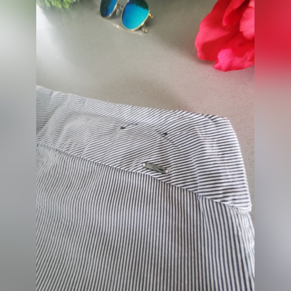 S.C. & CO. Beau bermudas rayé de couleur bleu-gris et blanc - Picture 7 of 8